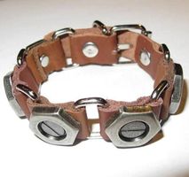 Steampunk Lederarmband Schrauben 6-kant