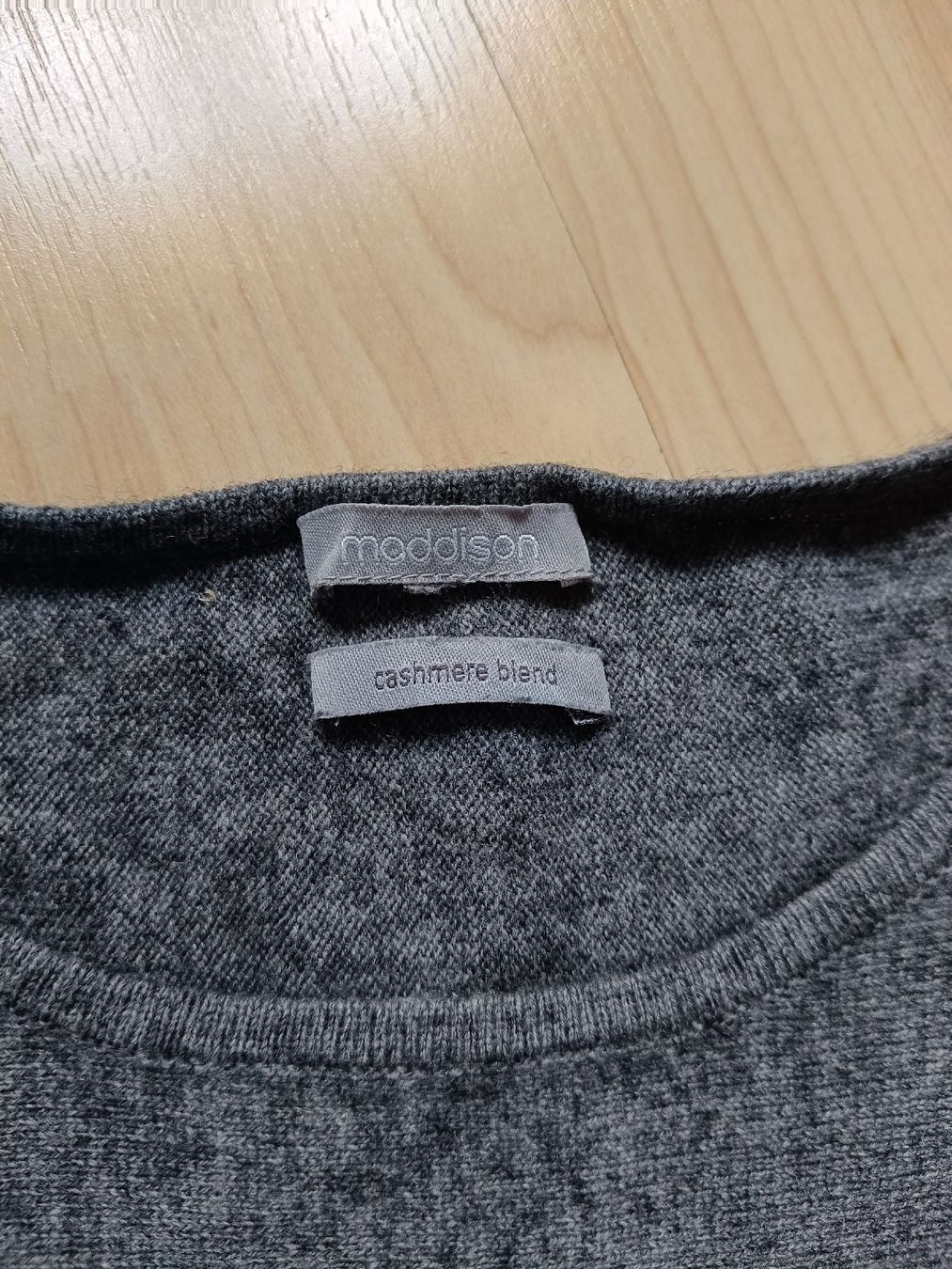 Maddison Maglioni & Felpe: Asymmetrischer Pulli, Cashmere Blend – Nuovo (secondo la descrizione) da Adliswil venduto da Vimovi 1