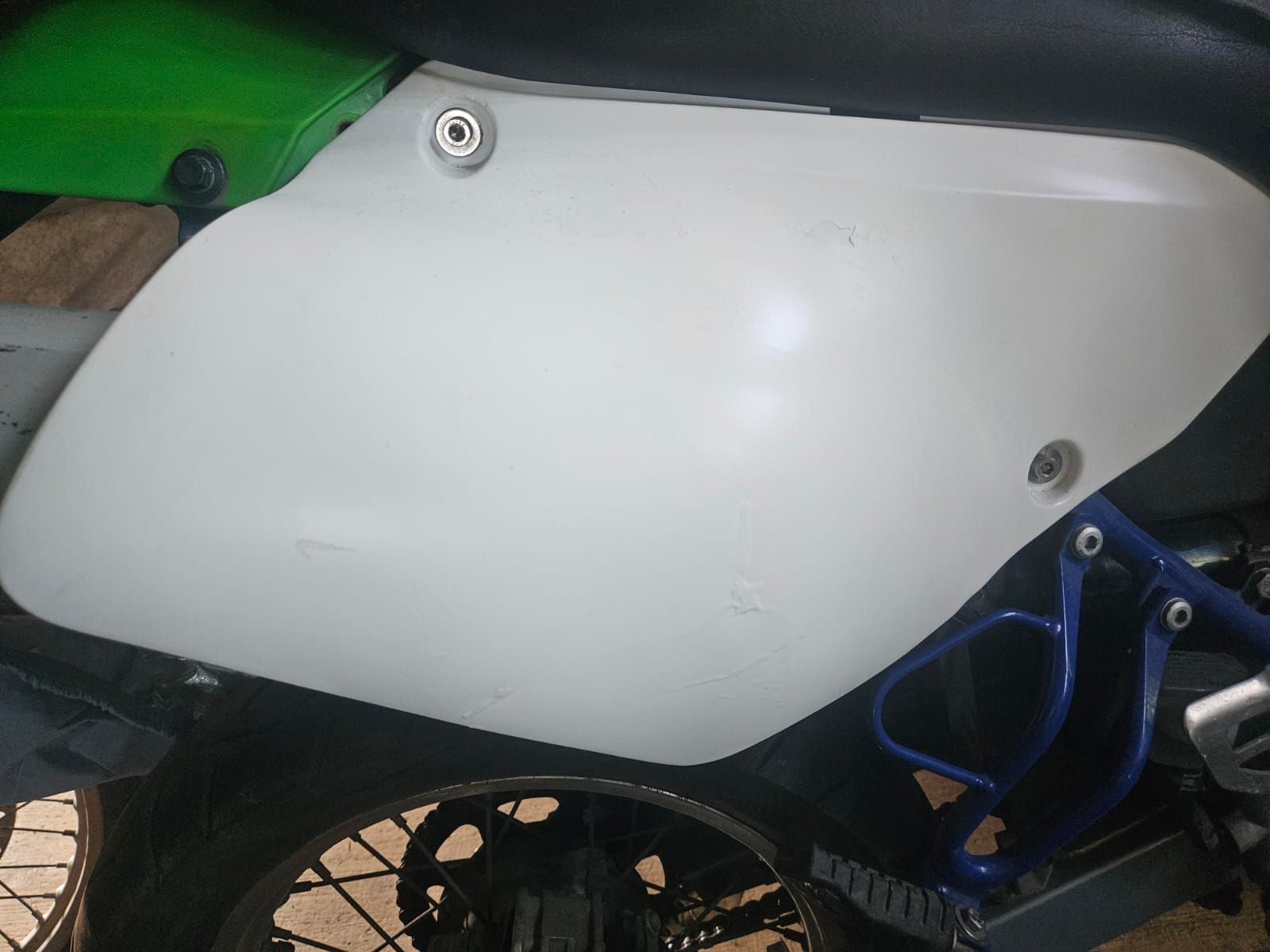 Kawasaki Enduro: Kawasaki KLX 650 C – Usato da Giswil venduto da Jndira 6