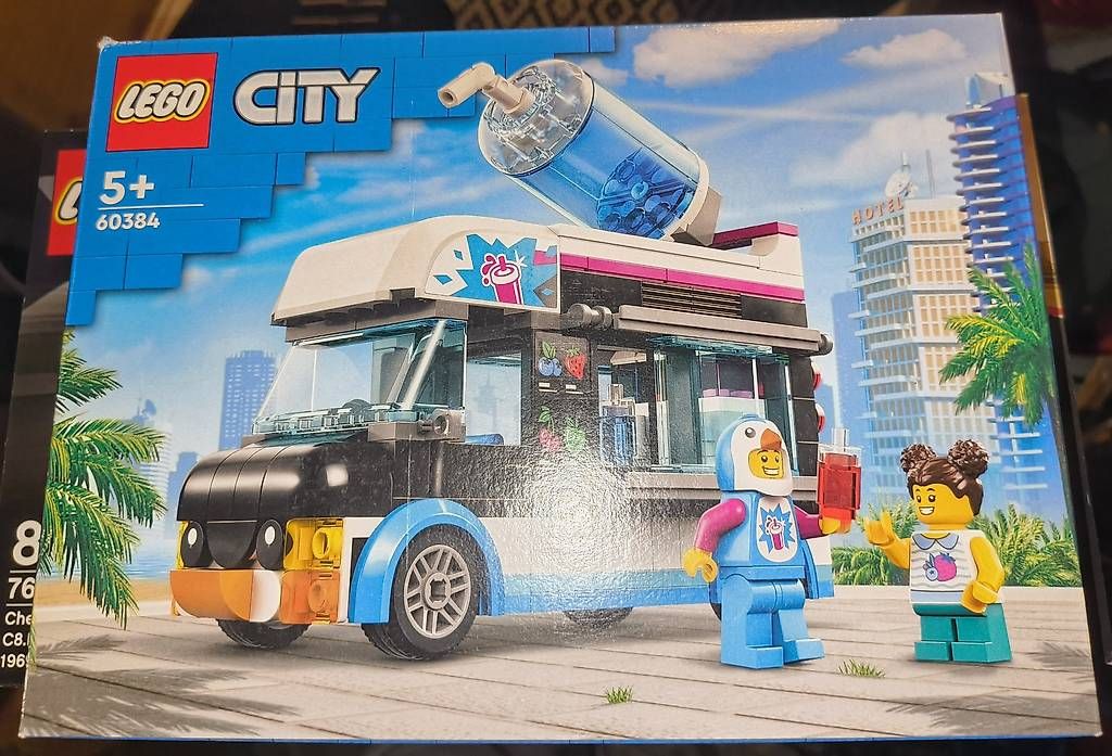 Kit di costruzioni: LEGO City Slush-Eiswagen 60384 – Usato da Altishofen venduto da Q-Cruiser