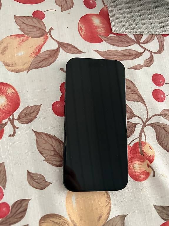 Portables: iPhone 16 Pro 256gb Akku 91% – D'occasion à Wetzikon ZH par adr_8hdt 1
