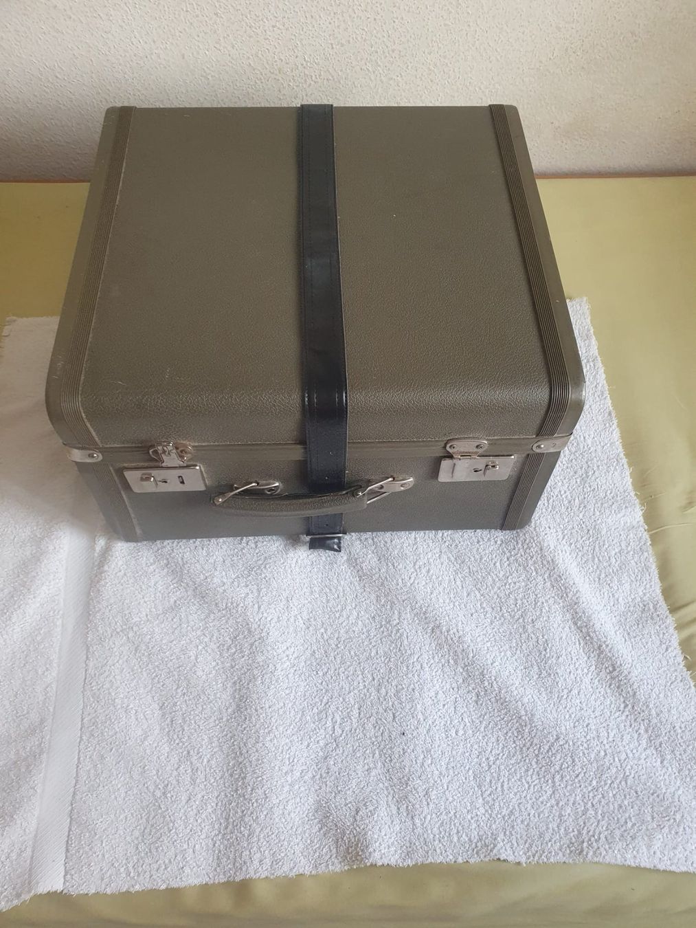 Instruments de musique: Hohner Norma IV De Luxe inkl. Koffer – D'occasion à Basel par FirstClass4000 8