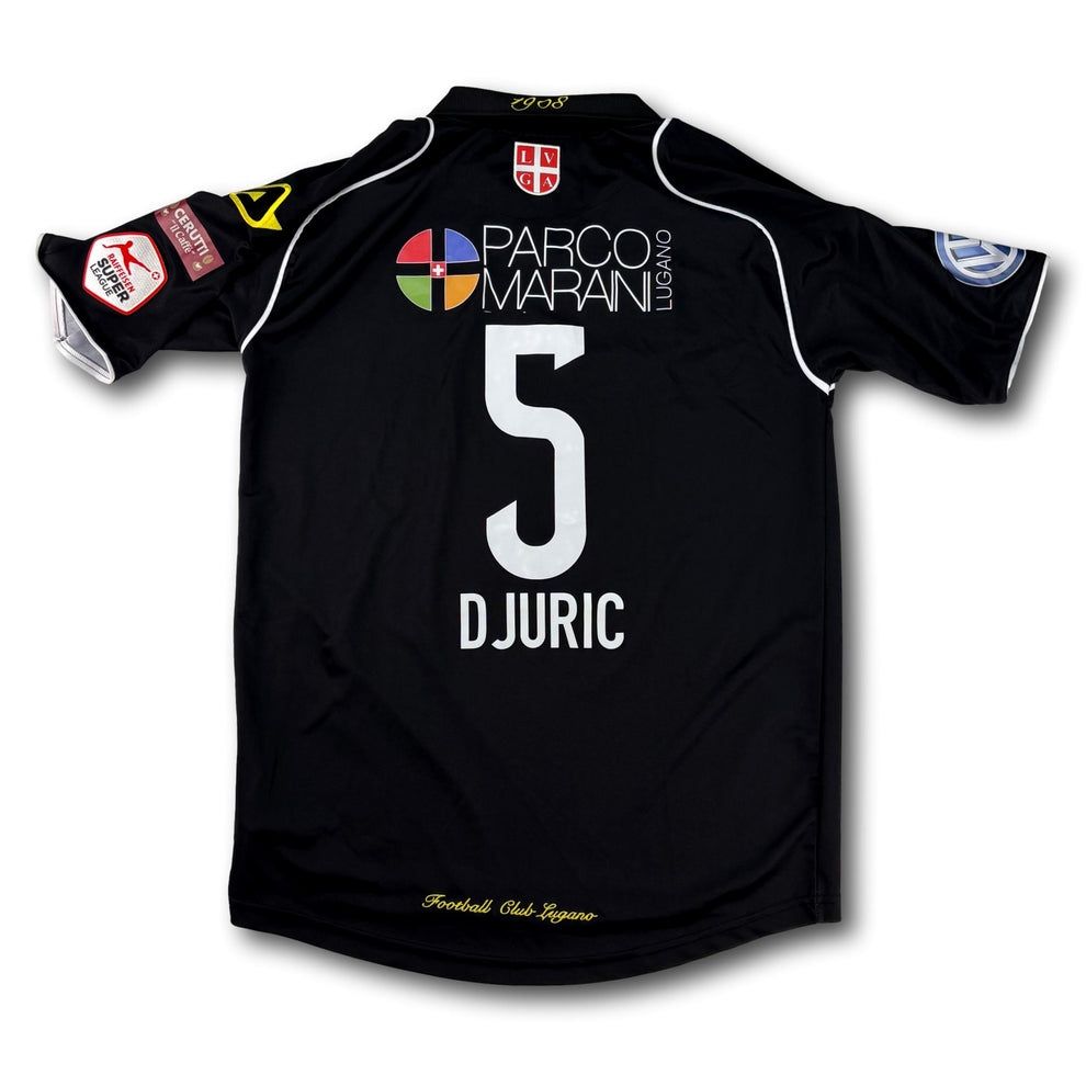 Canottiere & Pantaloni: FC Lugano - 2015-16 - Matchworn - Heim - L - Djuric – Usato da Bolligen venduto da ToTheJerseyEquipment