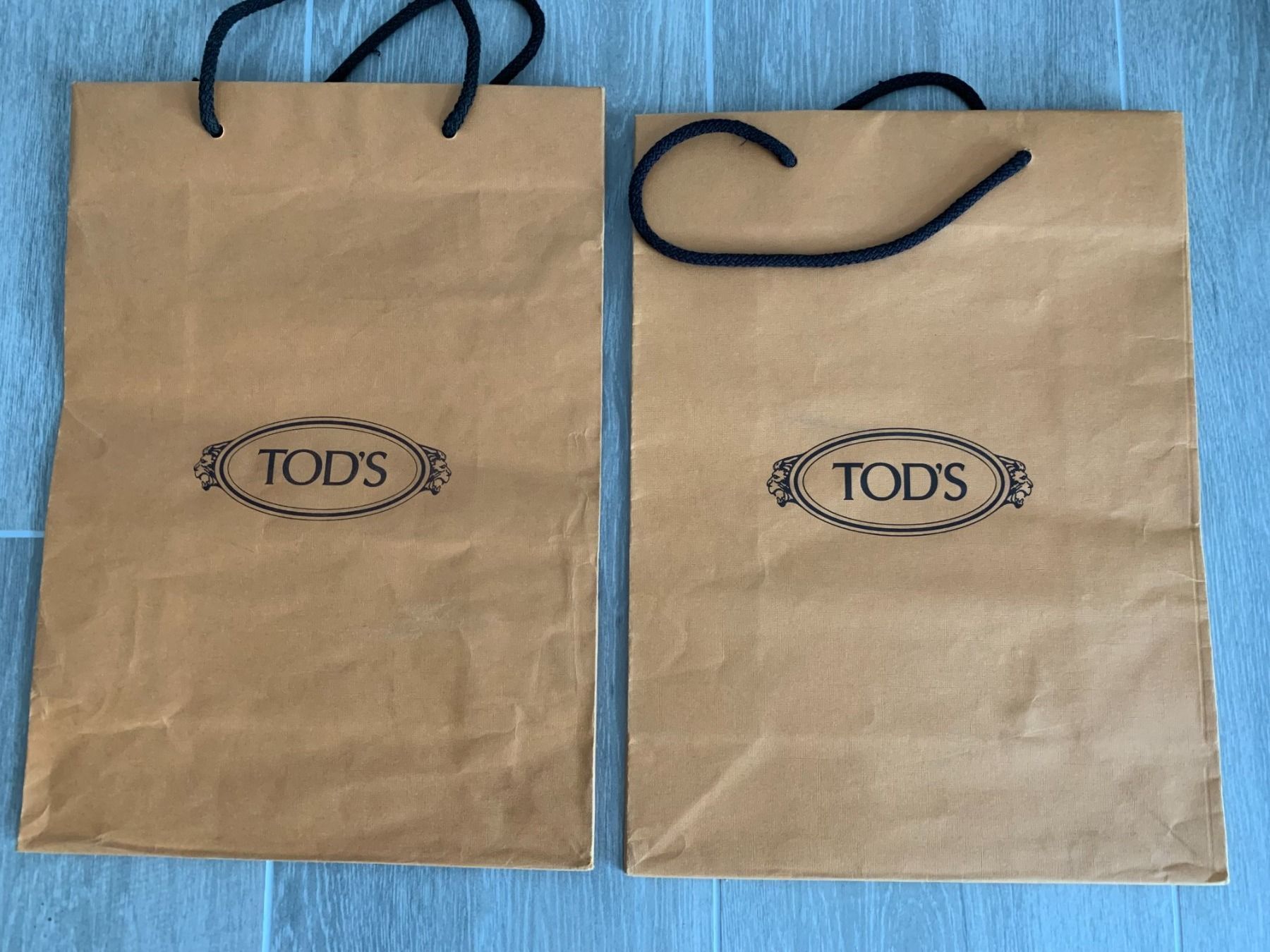 Tod'S Borse: Tod's Papier-Tragtaschen – Usato da Châtelaine venduto da Maronggi