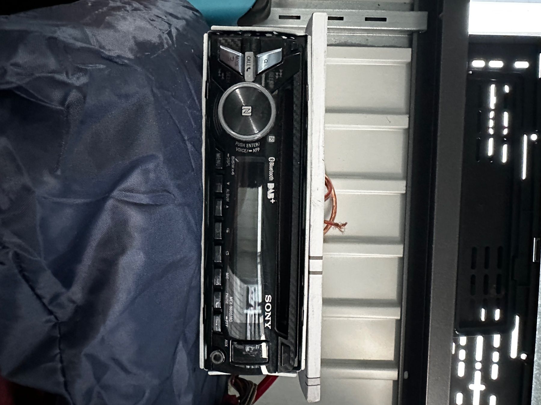 Tutti pezzi di ricambio auto: Sony MEX-N6002BD – Usato da Montlingen venduto da mid_m5zn