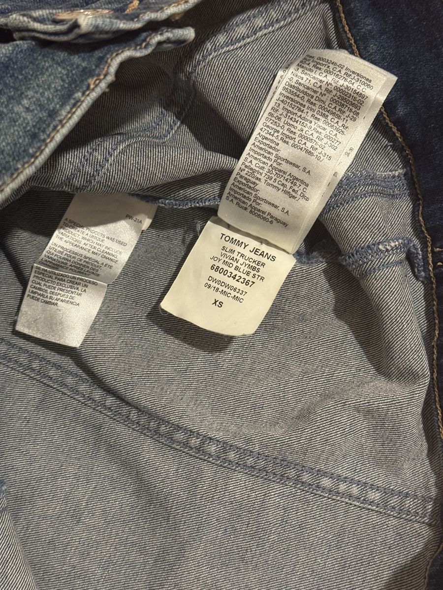 Tommy Hilfiger Jacken: Veste en jean Tommy Hilfiger – Neu (gemäss Beschreibung) aus Châtel-St-Denis von Montclair_Swiss 3