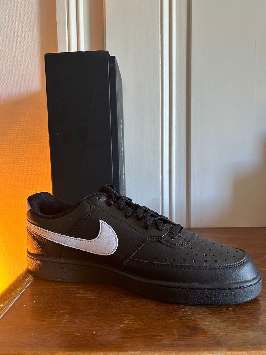 Nike Scarpe da uomo: Neue Nike Schuhe – Nuovo (secondo la descrizione) da Luzern venduto da est_5jhg