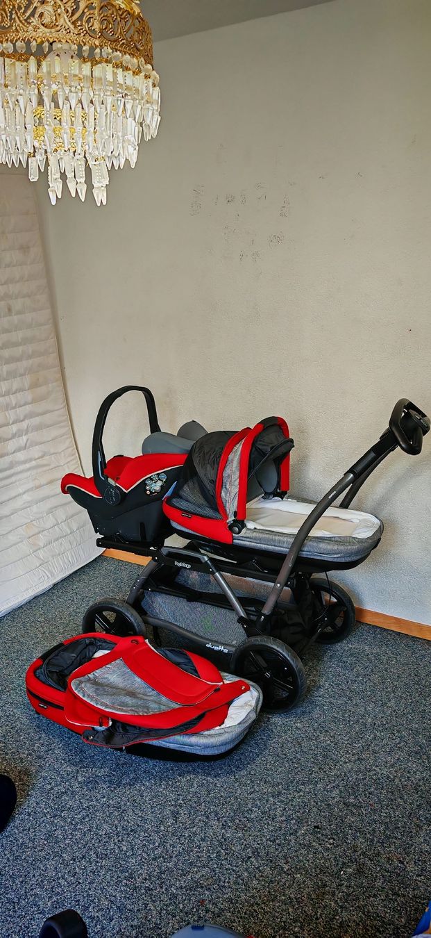 Peg Perego Kinderwagen: Poussette pour bébés jumeaux Peg Perego – Gebraucht aus Bern von Meriem00 1