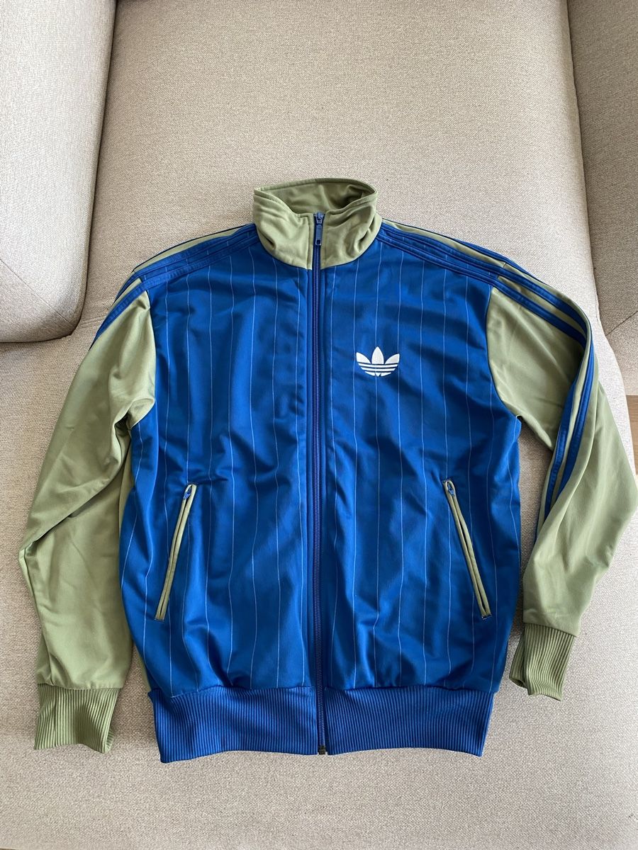 Adidas Jacken: Vintage Adidas Jacke 2011 Grösse S – Gebraucht aus Rossemaison von Carduelis