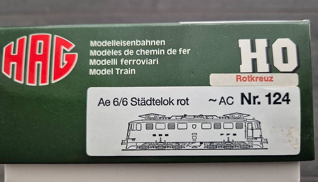 Hag Modellini di ferrovie: HAG H0  Ae 6/6 "Rotkreuz" AC – Usato da Zug venduto da storsi 4