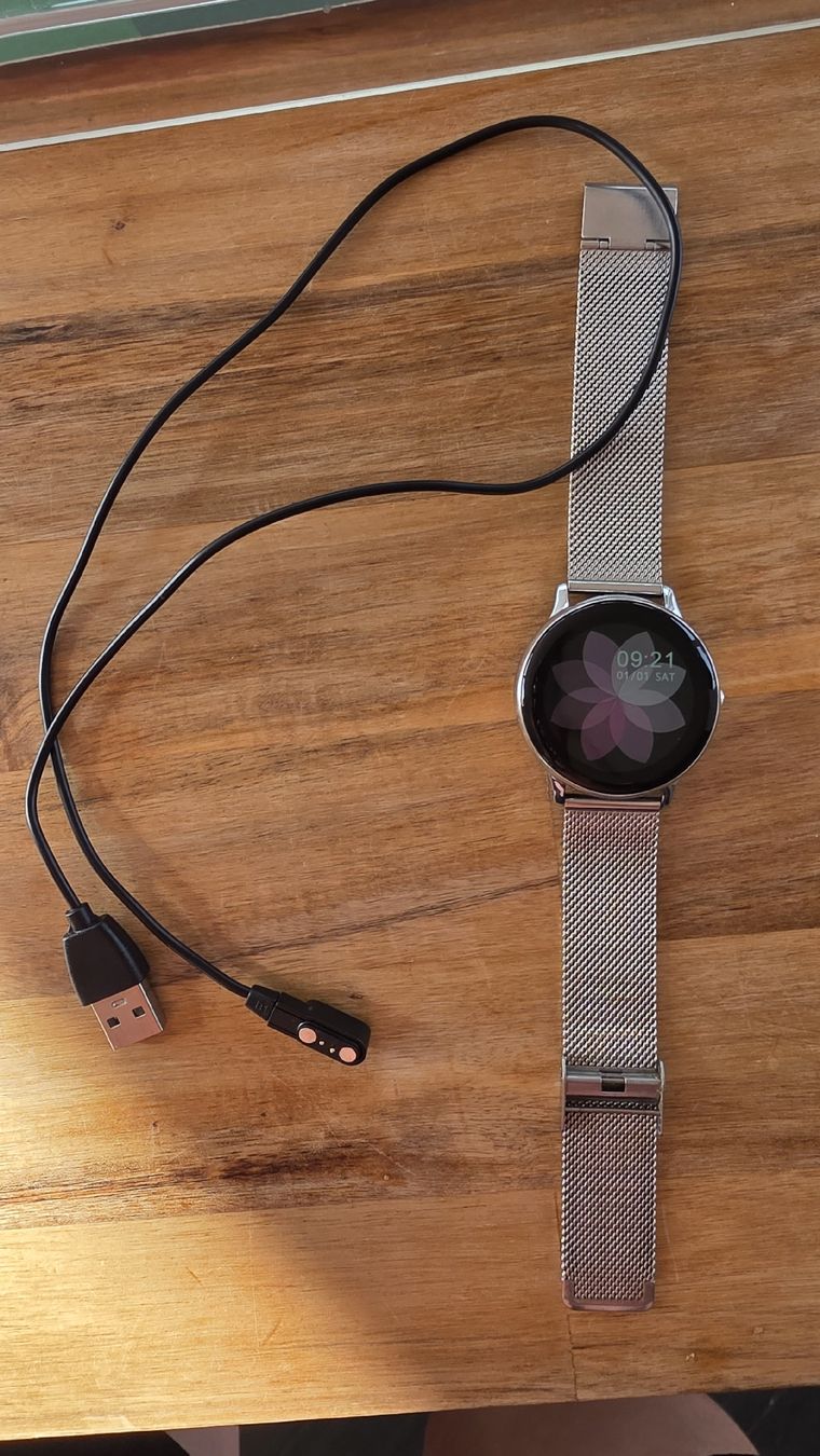 Smartwatch: Smartwatch  – D'occasion à Thundorf par mah_c8n9