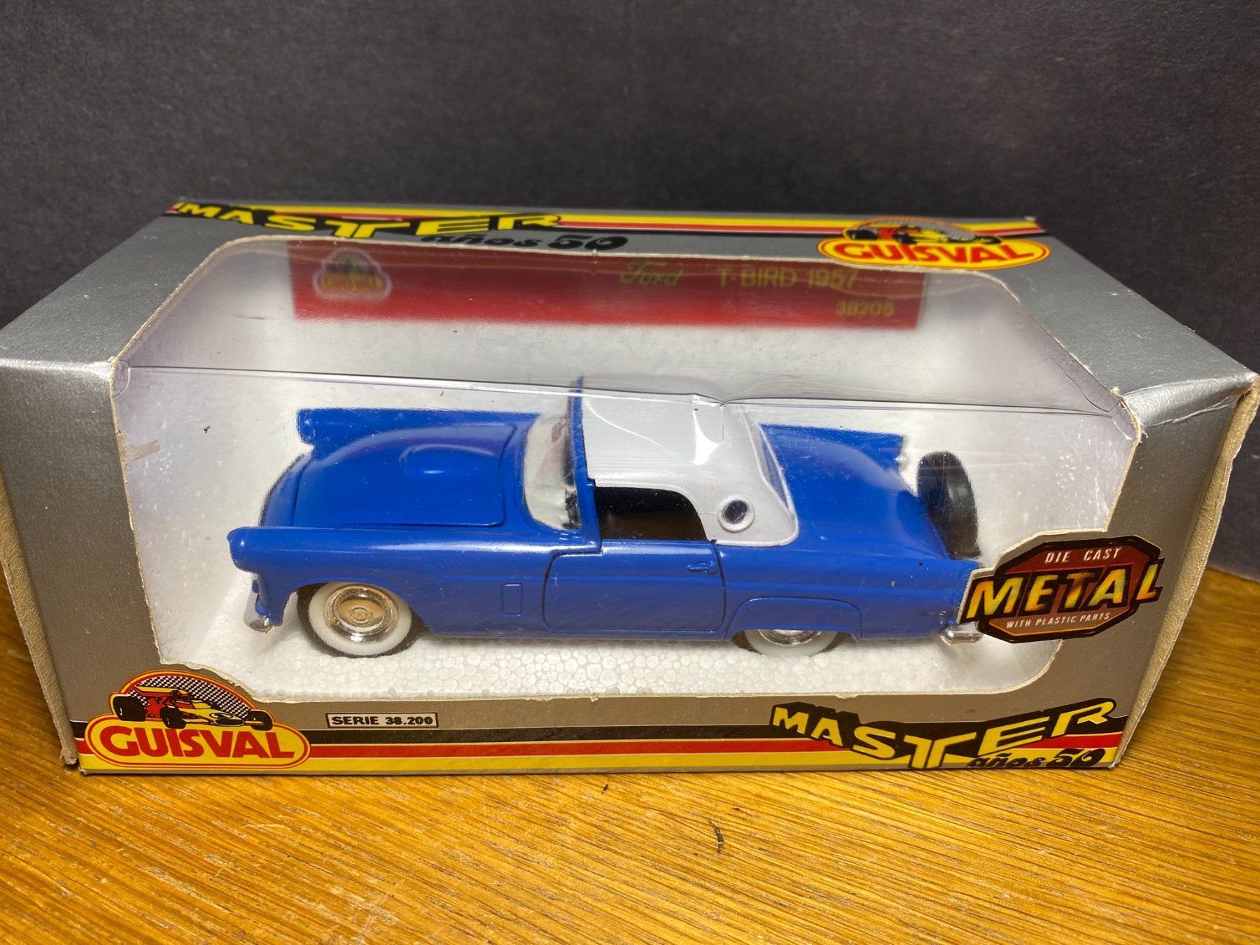 Ford Modellini d'auto: Guisval Ford Thunderbird 1957 Modellauto 1:32 OVP – Nuovo e nell'imballaggio originale da Spiez venduto da Mlandcruiser