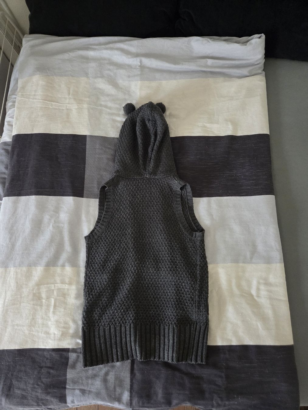 Katzenbaum - Kratzbaum: Strickweste – Gebraucht aus Rickenbach-Sulz von Bacardibabe 1