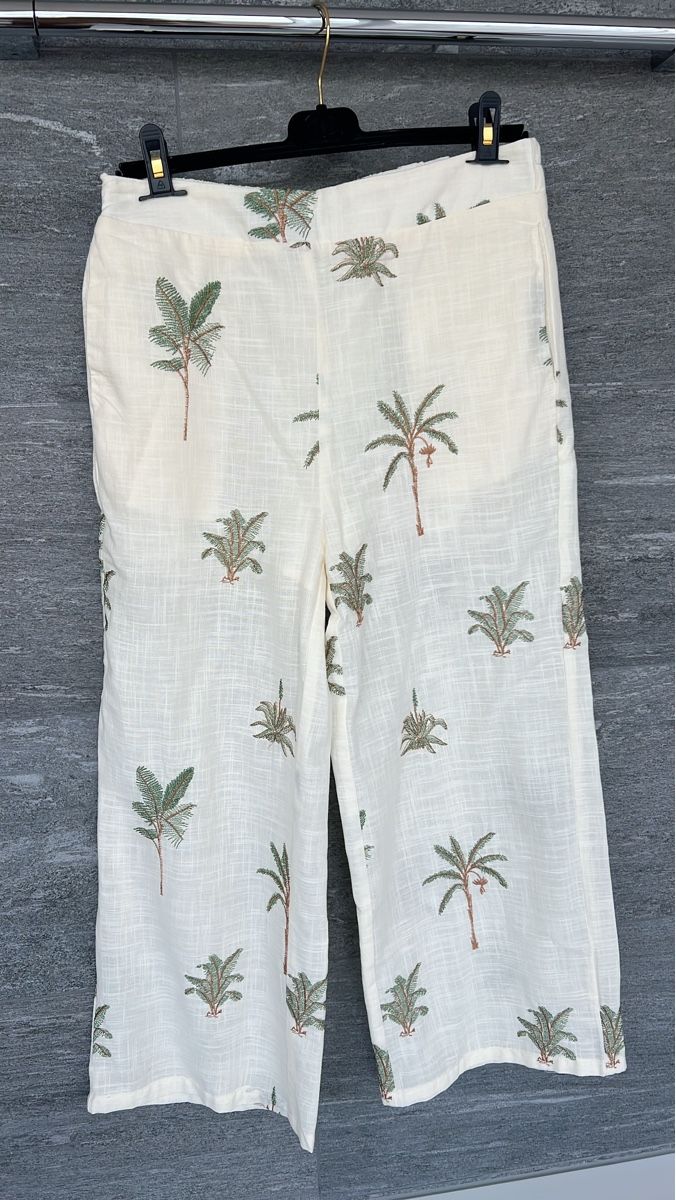 Hosen: Lockere Sommerhose S/M – Neu und originalverpackt aus Luzern von TIsabel