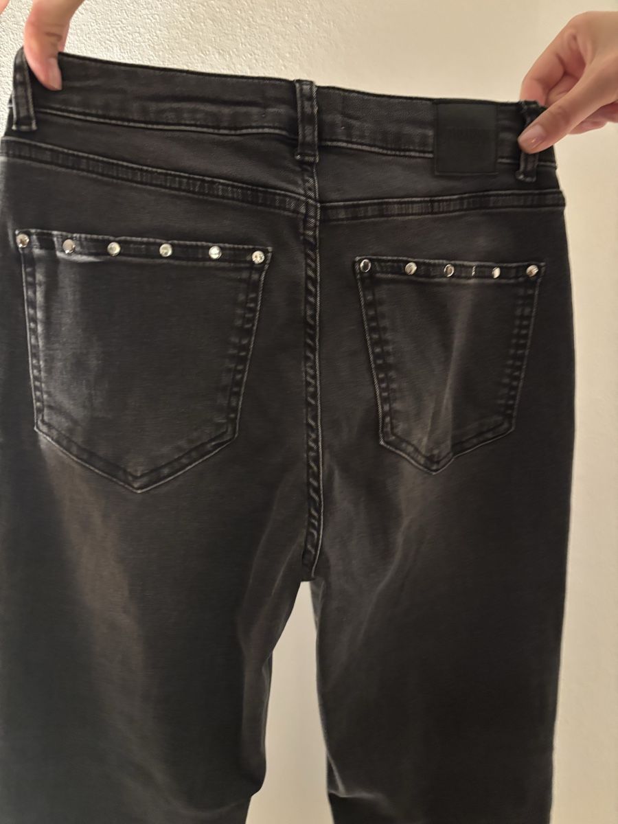Jeans: Jeans Brownie – Neuf (Voir description) à Zürich par Flo021000 1