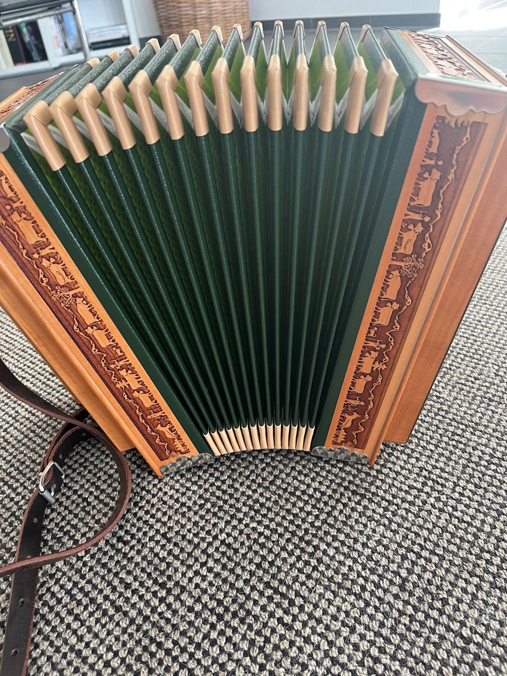 Strumenti musicali: Schwyzerörgeli – Usato da Sulzbach venduto da Raywan22 2