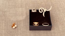 Schmuck Set Brosche Ringe und Ohrstecker guter Zustand