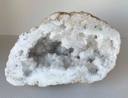Druse - Quarzkristall (mit Doppelendern) - Naturbelassen