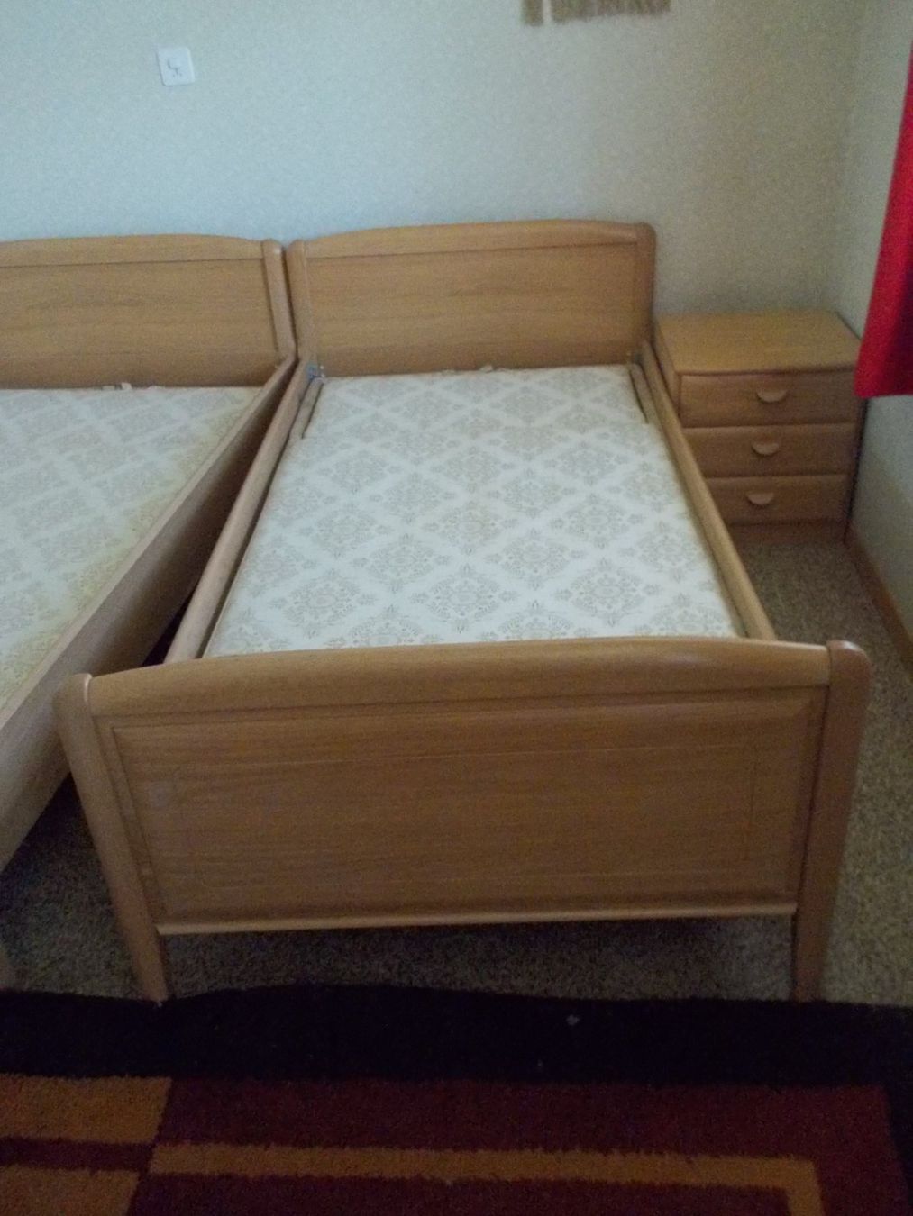 Letti: Doppelbett mit 2 Korpus – Usato da Weinfelden venduto da Simalaia 3