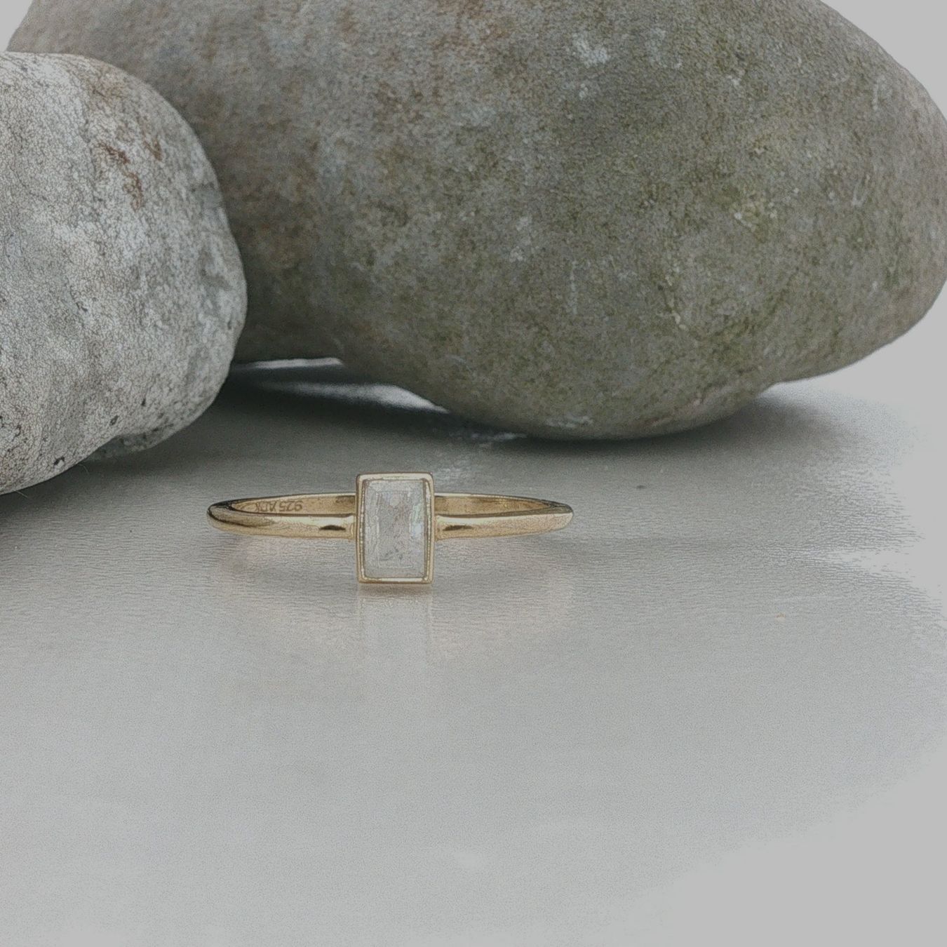Olga Ribler Bagues: Ring 925 Sterling Silber mit Mondstein Grösse 54 – Neuf (Voir description) à Luzern par Schmuckoutlet 2