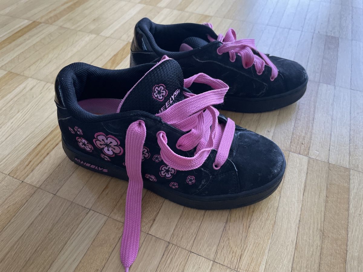 Pattini in linea & Pattini a rotelle: Heelys Rollschuhe Gr 36 – Usato da Ebmatingen venduto da Reva-Sue