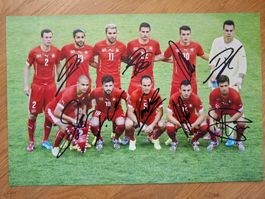 Schweizer Nati A4 Foto signiert, Autogramme original
