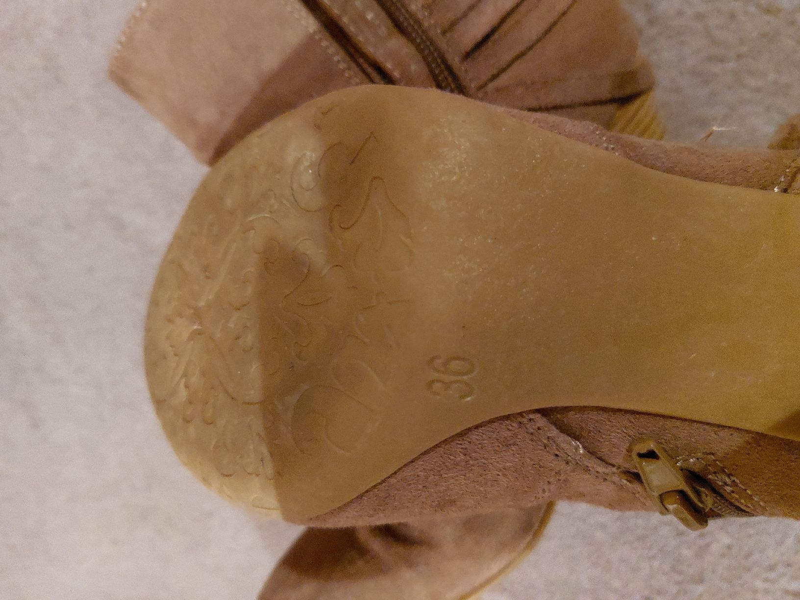 Scarpe da donna: Stiefeletten – Usato da Dietlikon venduto da Asany 2