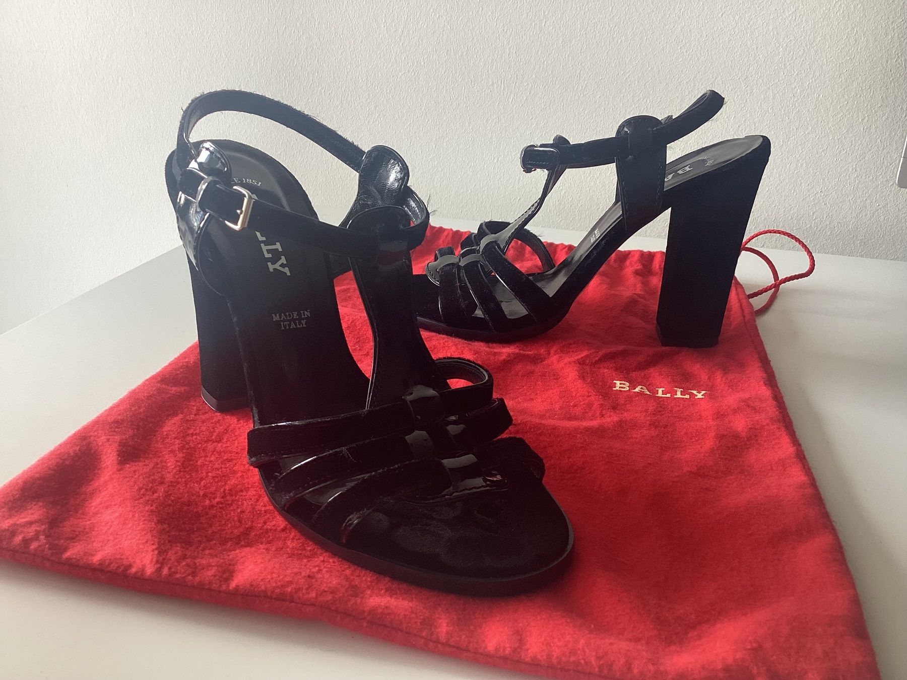 Bally Damenschuhe: Bally Riemensandalette Gr. 37 / schwarz – Gebraucht aus Möhlin von Nadine_75 1