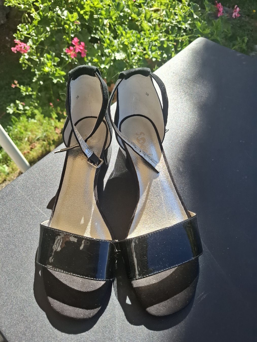 Chaussures femmes: sandales T38 – Neuf (Voir description) à Choex par Papillons 1