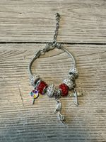 Armband mit 9 Anhängern sehr Hochwertig