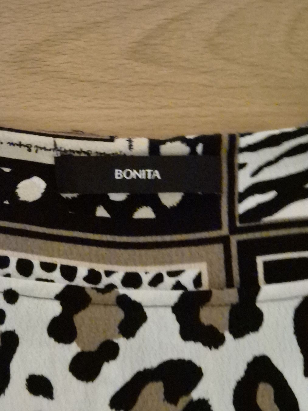Bonita Blusen: Bonitabluse in Animalprint Gr. 46 – Gebraucht aus Zug von puzzle73 1