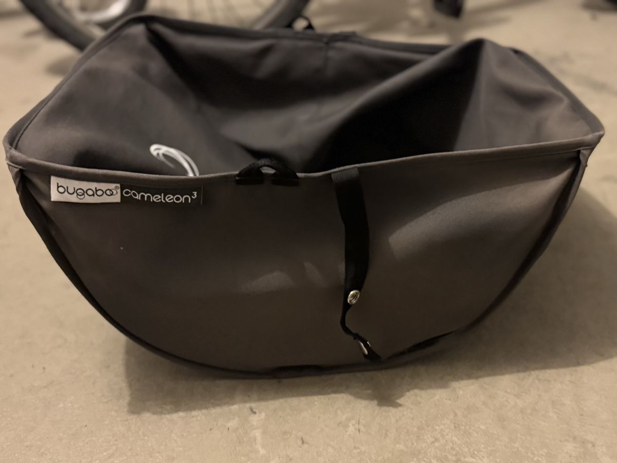 Bugaboo Carrozzine: Bugaboo Cameleon 3 Untergestellablage – Usato da Uster venduto da mim_tw59