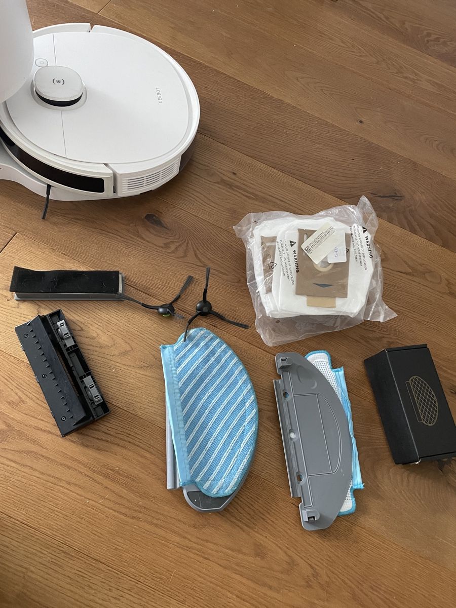 Ecovacs Aspirateurs & Accessoires: Ecovacs Deebot Robot Vacuum with Auto-Empty Dock – D'occasion à Mels par rib_8jdn 1