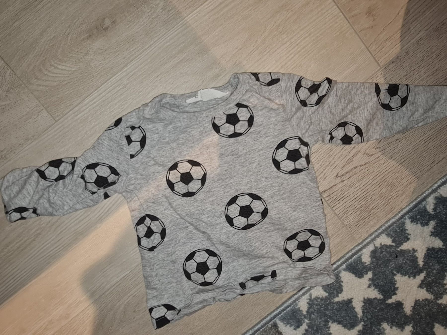 H&M Maglioni & Felpe: H&M Pullover Fussball 92 – Nuovo (secondo la descrizione) da Berg TG venduto da lisboa.sky