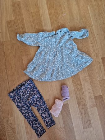 Baby - Leggins & Oberteil mit Blumen - Gr. 80 + Socken