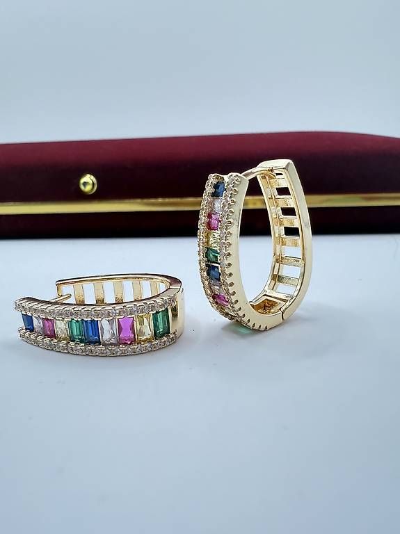 Ohrringe & -stecker: Regenbogen Zirkonia Ohrringe  – Gebraucht aus Thalwil von han_2b8c 1