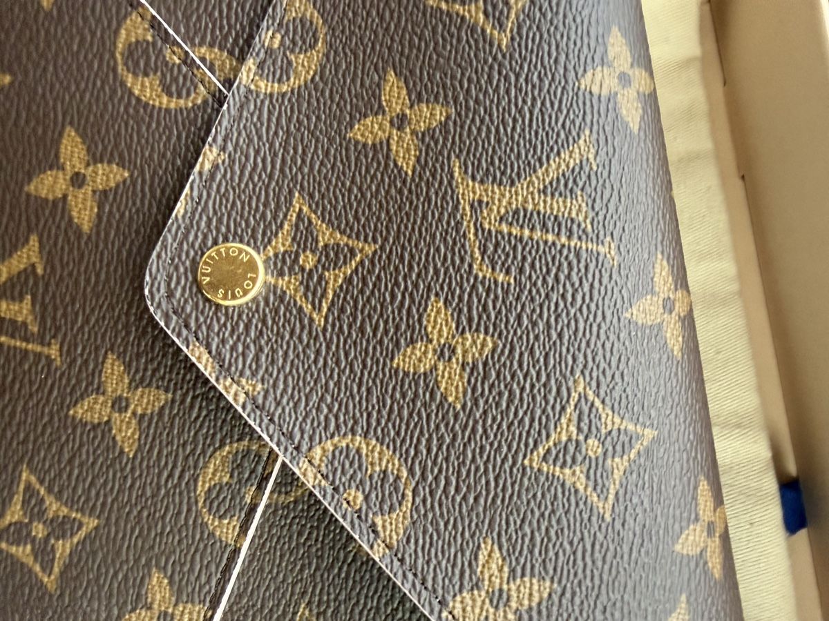 Louis Vuitton Portemonnaie: Louis Vuitton kirigami pochette – Gebraucht aus Lommis von loqi 2