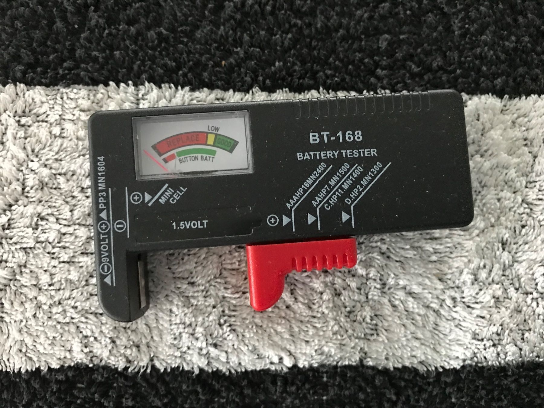 Misurare: Batterietester BT-168 - neu – Nuovo e nell'imballaggio originale da Niederteufen venduto da mix18 1