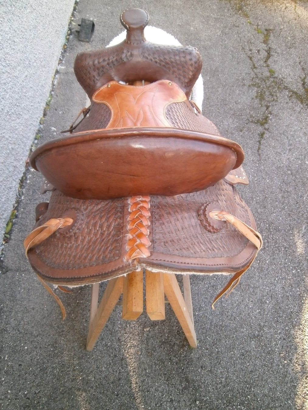 Selles, accessoires: Selle de type Western – D'occasion à Moutier par Mouschka 3