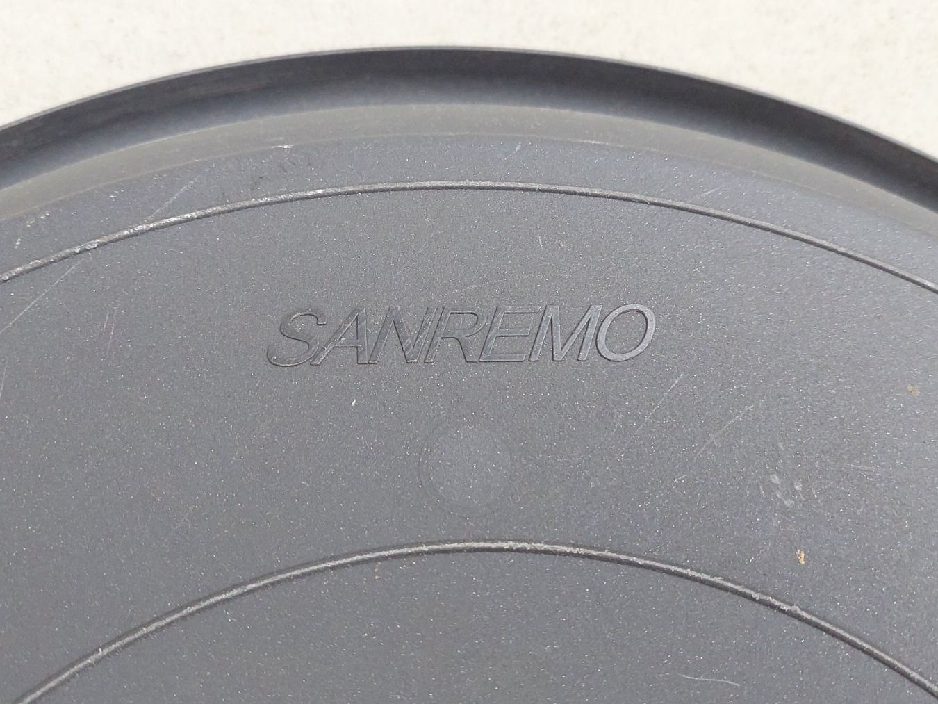 Untersetzer: Sanremo Untersetzer, Durchmesser 52cm, Topfuntersetzer – Gebraucht aus Zürich von Lindwurm-Festung 2