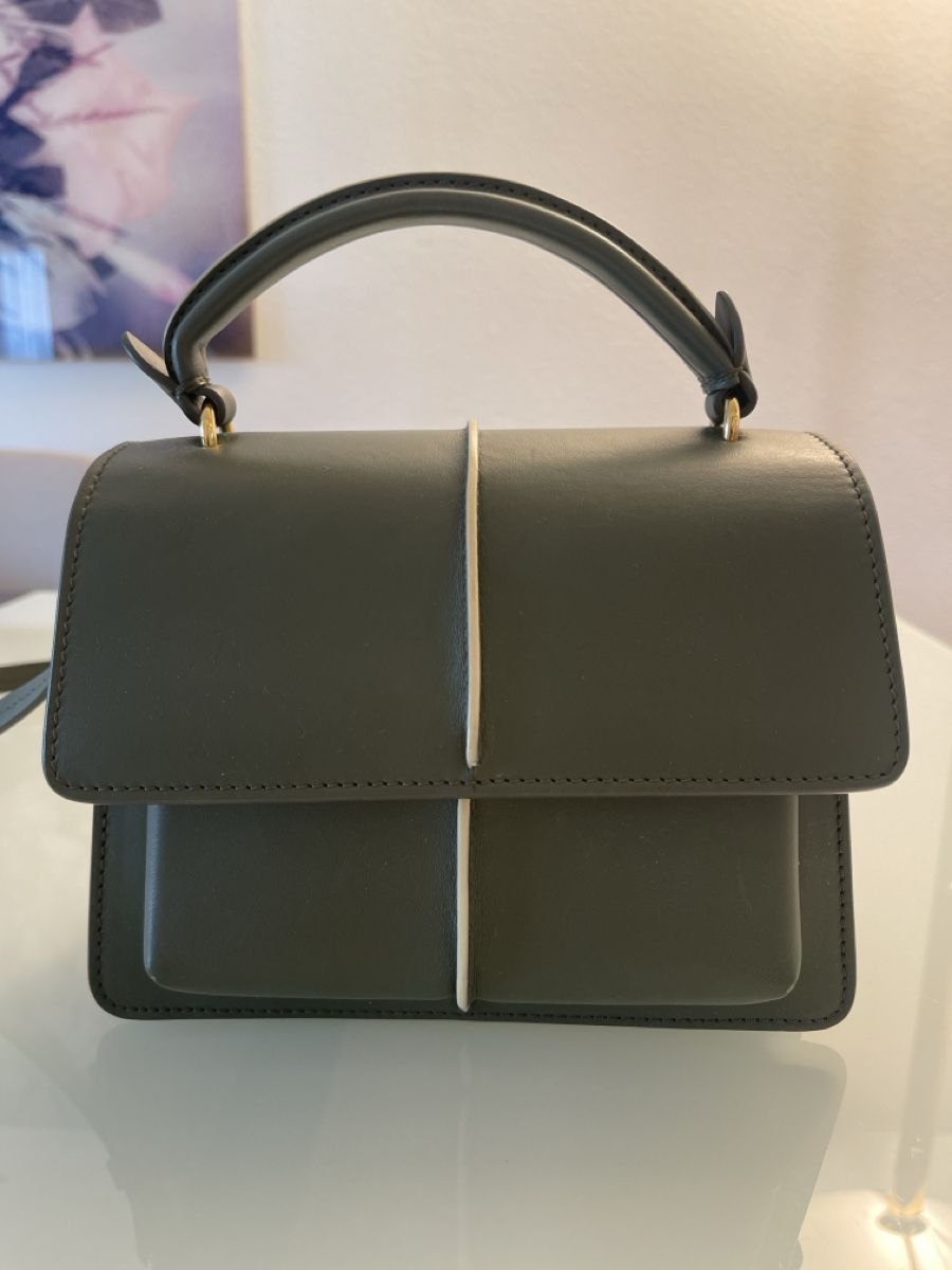 Marni Sacs femmes: MARNI Trunk olive – D'occasion à Meggen par Danipol