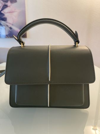 MARNI Olive kleine Tasche 