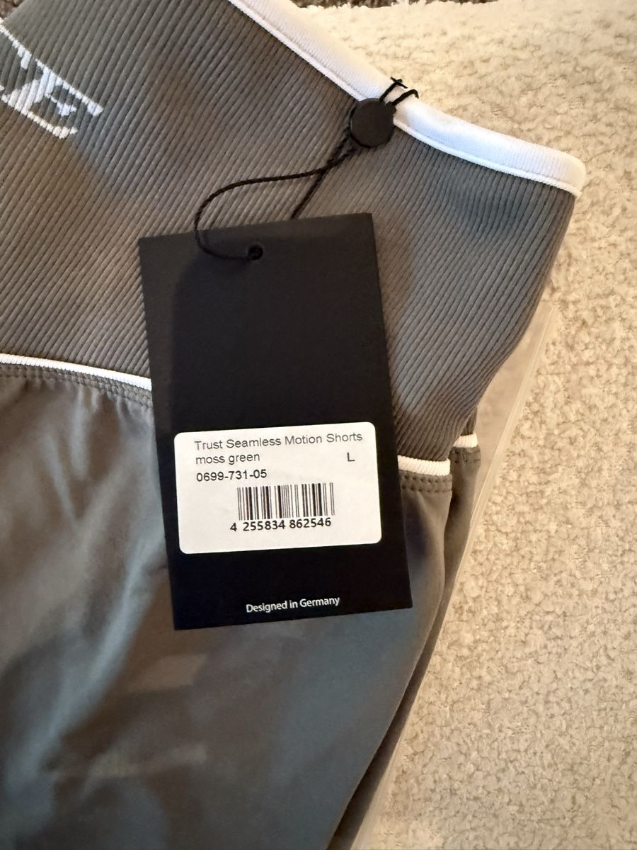 Oace Leggings: Oace Sporthose kurz – Neu und originalverpackt aus Zürich von mellymawi 2