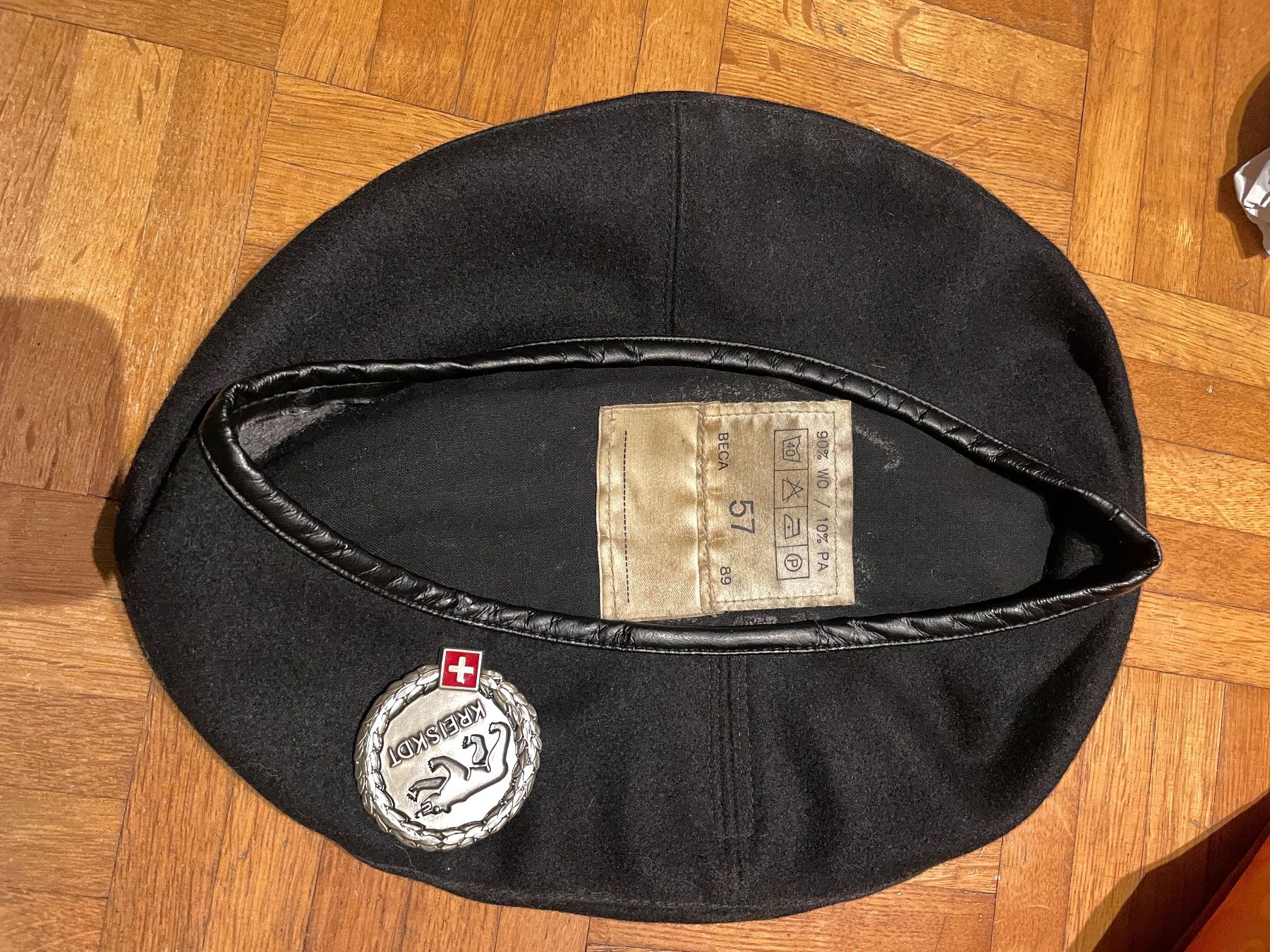 Schweizer Armee Uniformi: Rarität Emblem Kreiskdt Bern – Usato da Oberiberg venduto da stab