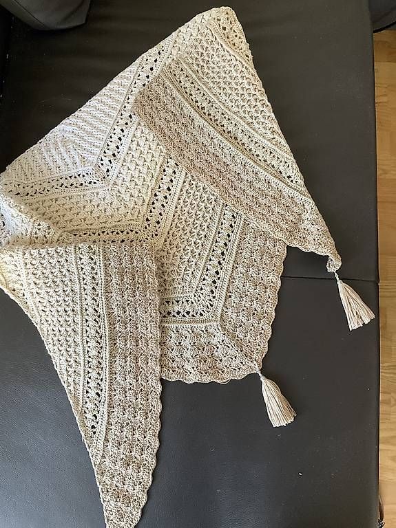 Foulard & Sciarpe: Tuch "Lieblingsmuster" – Nuovo (secondo la descrizione) da Neuhausen venduto da Mandala65 1