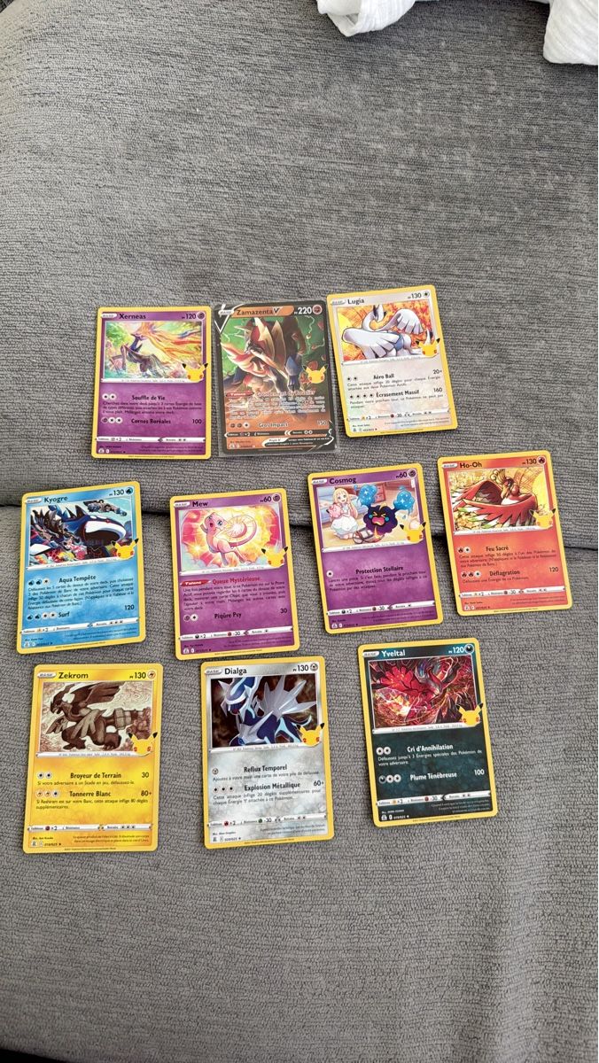 Pokémon Carte collezionabili: Cartes Pokémon célébration en fr  – Usato da Sion venduto da Nddddd