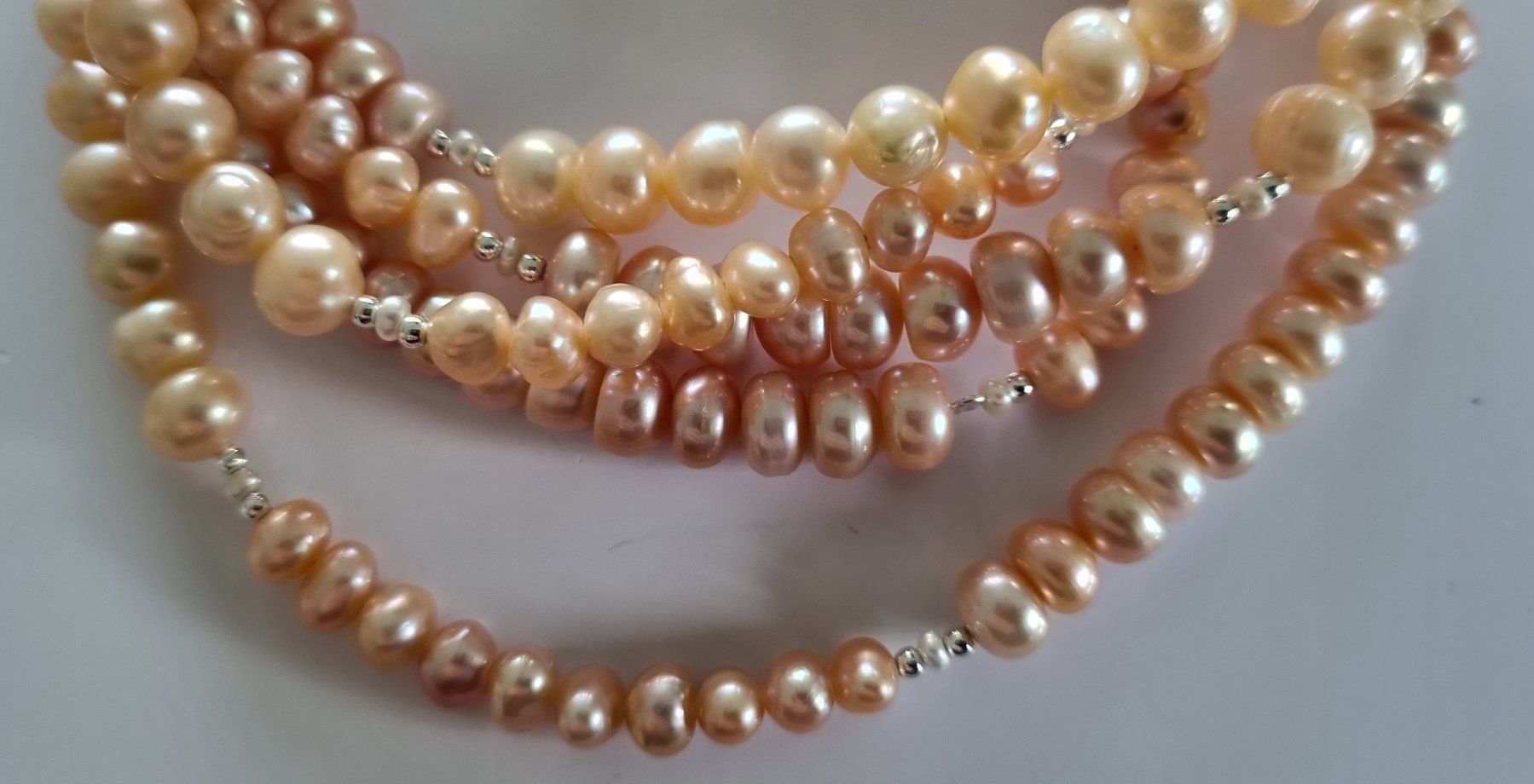 Catenine: lange pinkfarbene Perlenhalskette 5 – Nuovo e nell'imballaggio originale da Luzern venduto da Cellina1 3