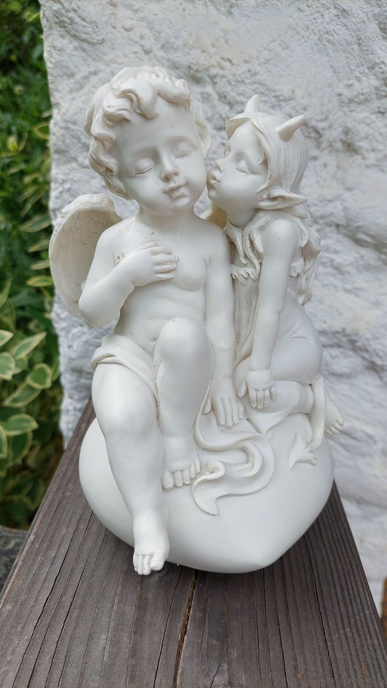 Statuette: L'ange et la diablesse – Nuovo e nell'imballaggio originale da Marsens venduto da carobazar