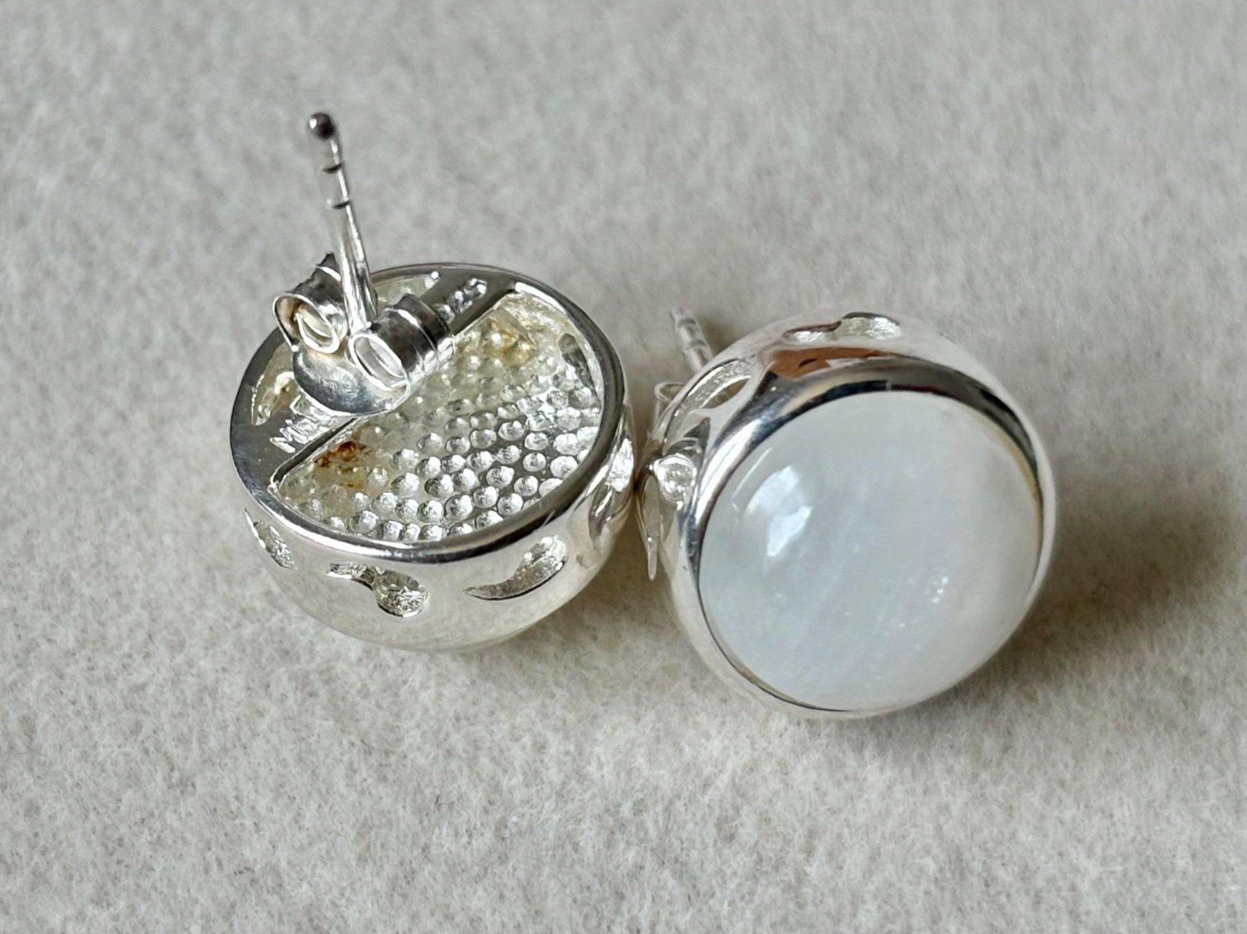 Ohrringe & -stecker: Mondstein Ohrstecker  , 11 mm, Silber 925, NEU – Neu (gemäss Beschreibung) aus Brugg AG von lau_9rvy 1
