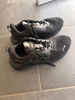 Neue Puma Laufschuhe